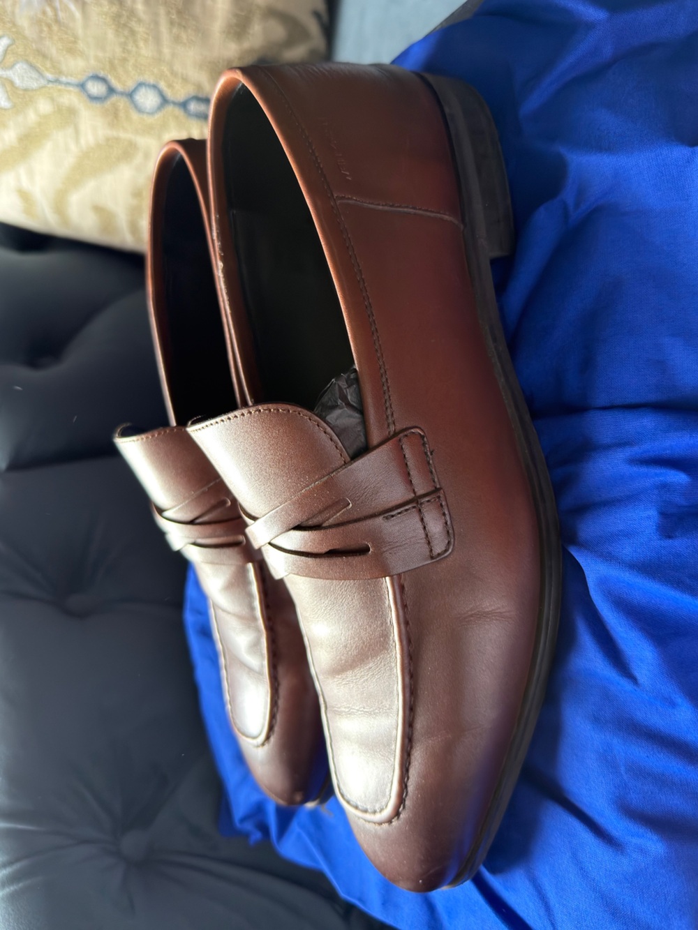Stuart Weitzman Men’s Chestnut Brown Leather CrissCross Loafers size 11